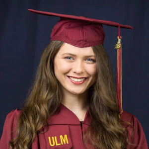 Meet your Posher, Helaina